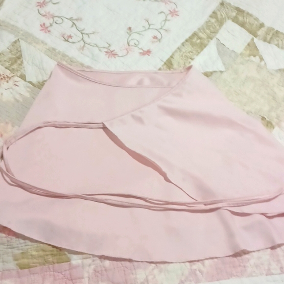 Dresses & Skirts - Pink wrap skirt